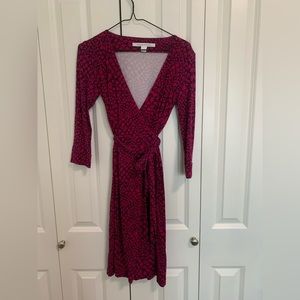 Diane Von Furstenberg pink and black wrap dress size 0